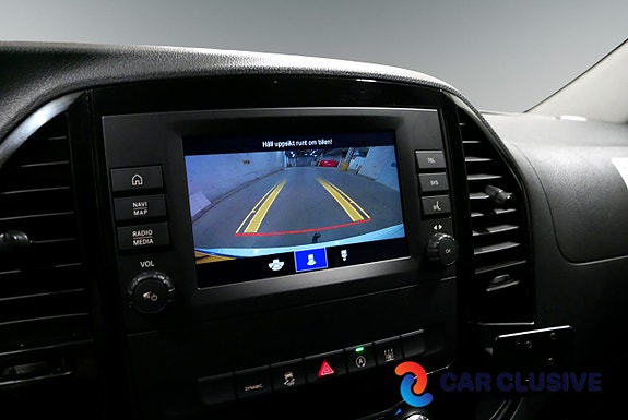 Mercedes-Benz eVito Tourer 19 of 22