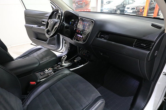 Mitsubishi Outlander 10 of 17