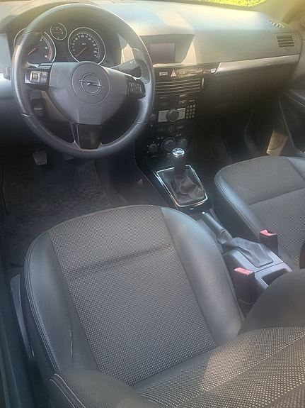 Opel Astra 6 of 13