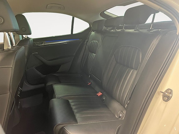 Skoda Superb 14 of 24