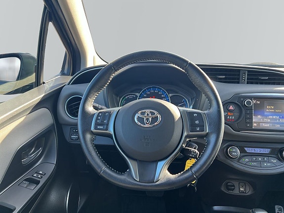 Toyota Yaris 8 of 8