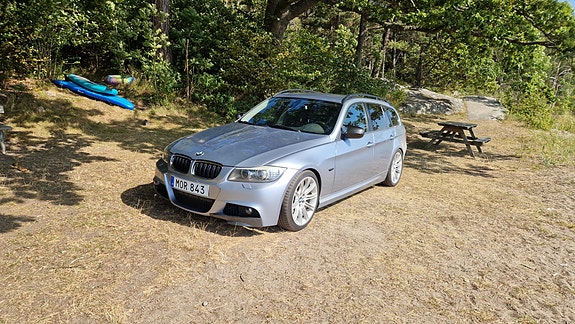 BMW 325d 2 of 7