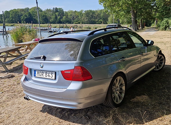 BMW 325d 4 of 7