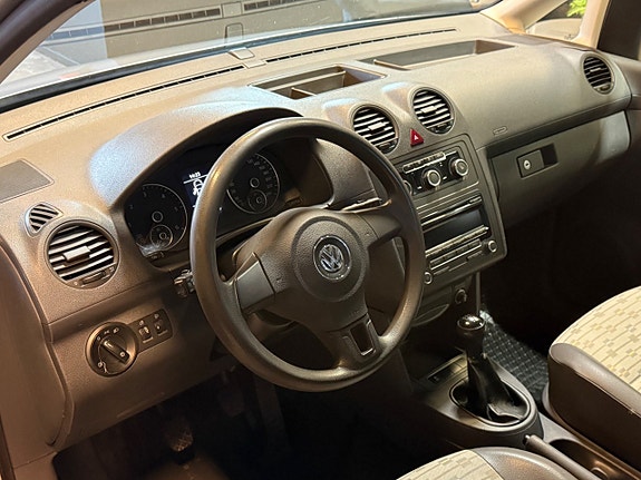 Volkswagen Caddy Maxi 10 of 17