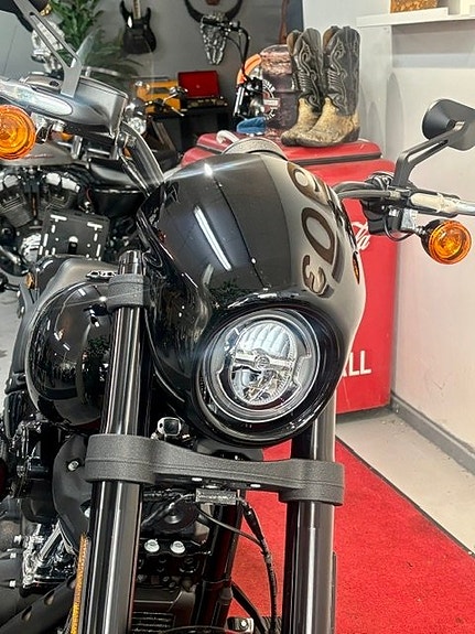 Harley-Davidson FXLRS Lowrider S 117, endast 200 Mil! 6 of 6