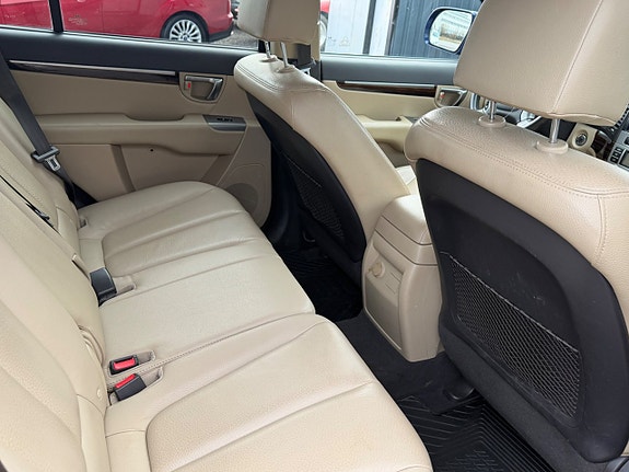 Hyundai Santa Fe 6 of 6