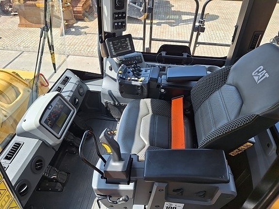 CAT 988K XE 7 of 8