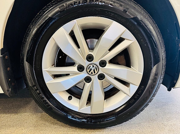 Volkswagen Polo 11 of 24