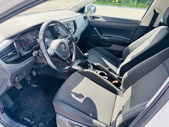 Volkswagen Polo 8 of 24