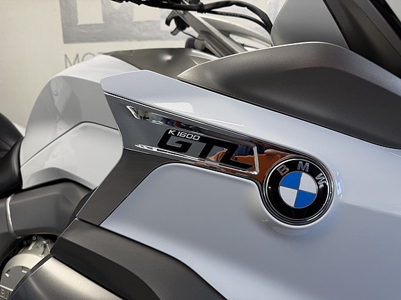 BMW Motorrad K1600 GTL 12 of 19
