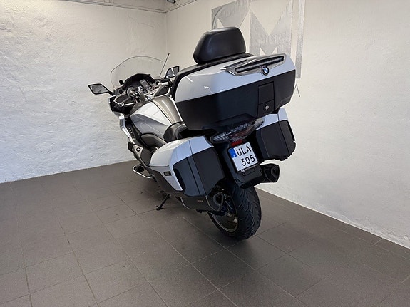 BMW Motorrad K1600 GTL 17 of 19