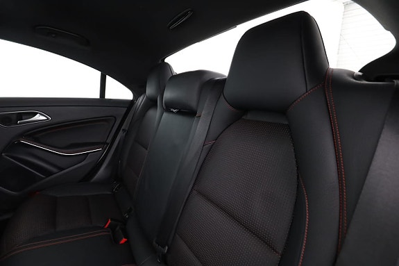 Mercedes-Benz CLA220 15 of 30