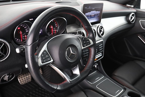 Mercedes-Benz CLA220 12 of 30