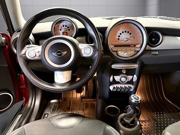 MINI Clubman Cooper D 10 of 19