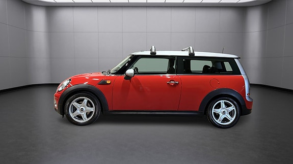 MINI Clubman Cooper D 2 of 19