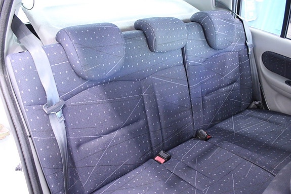 Renault Clio 18 of 24