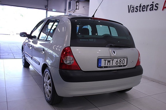 Renault Clio 6 of 24