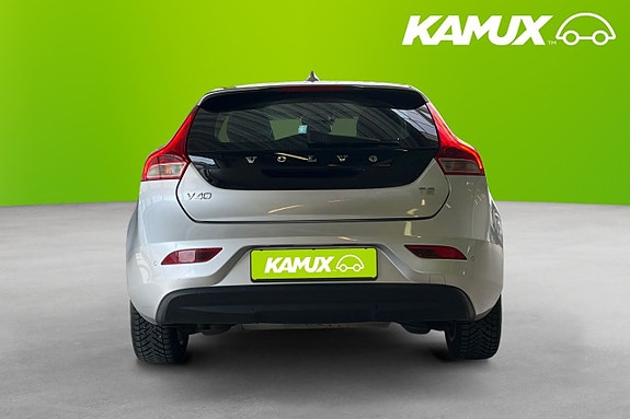 Volvo V40 5 of 26