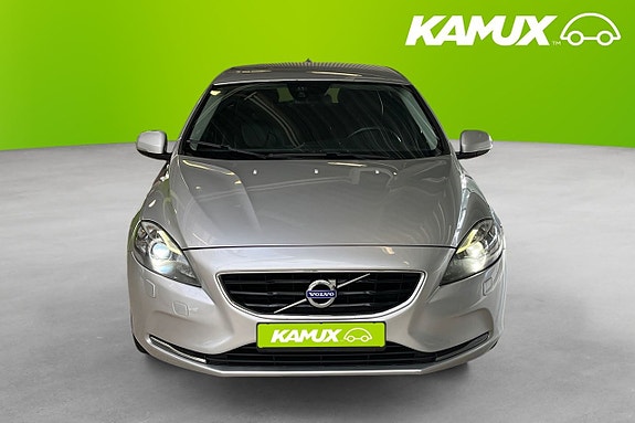 Volvo V40 6 of 26
