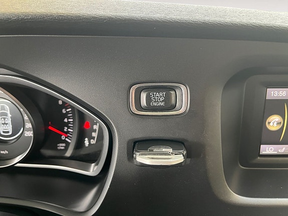 Volvo V40 25 of 26