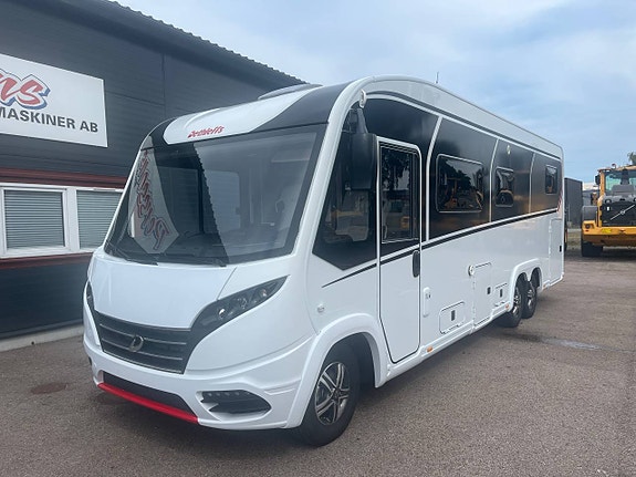 Dethleffs 7850 Globetrotter XLi-24 2 of 12