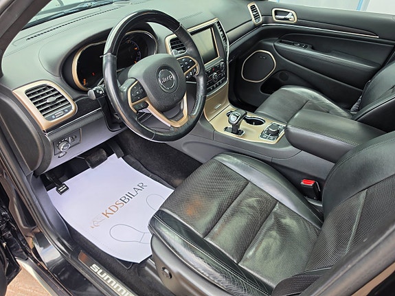 Jeep Grand Cherokee 9 of 17