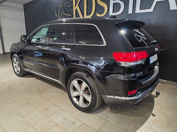 Jeep Grand Cherokee 3 of 17