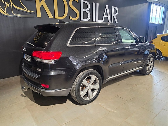 Jeep Grand Cherokee 5 of 17