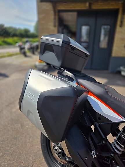 KTM 1290 Adventure R 2018 8 of 8