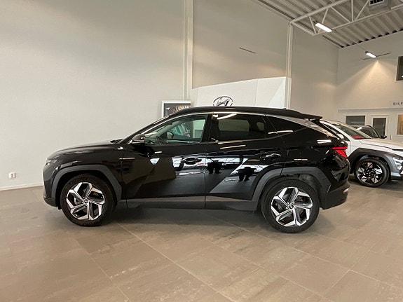 Hyundai Tucson 3 of 15