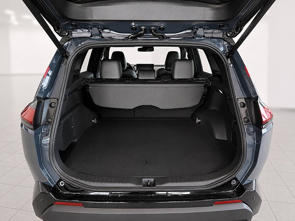 Toyota RAV4 4 of 13