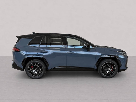 Toyota RAV4 2 of 13