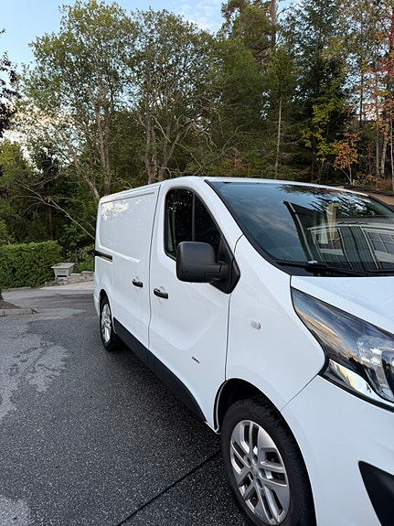 Opel Vivaro 3 of 5
