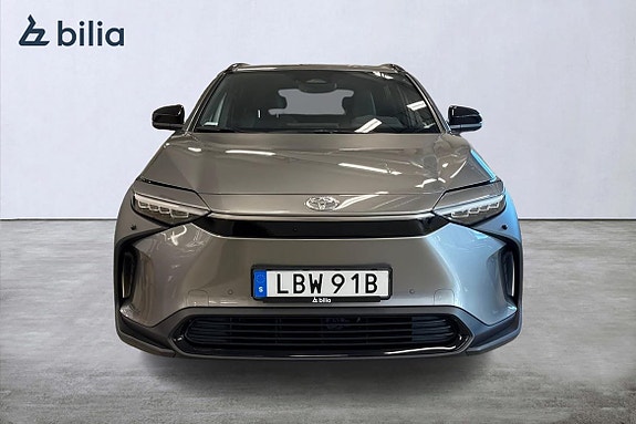 Toyota bZ4X 9 of 18