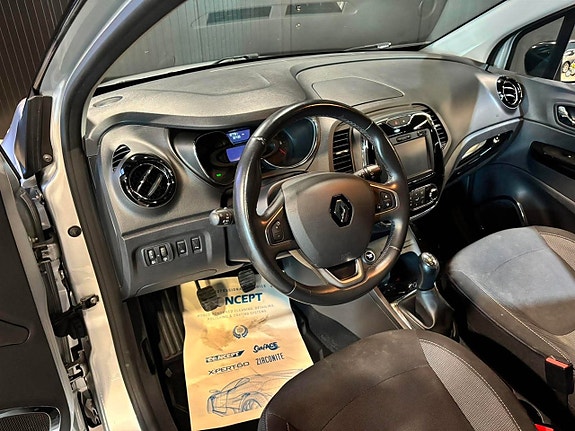 Renault Captur 8 of 25