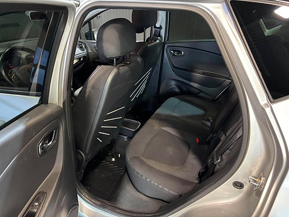 Renault Captur 19 of 25
