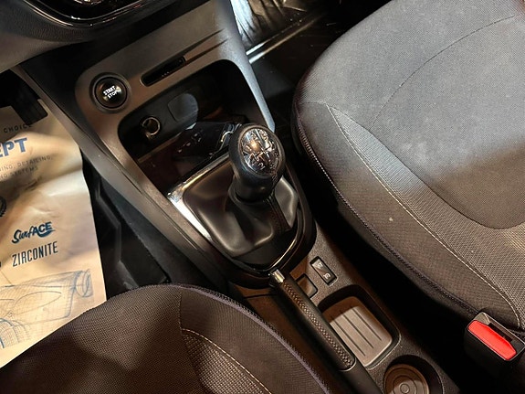 Renault Captur 11 of 25