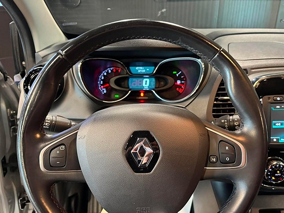 Renault Captur 9 of 25