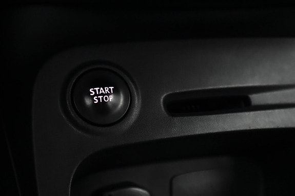 Renault Captur 10 of 12