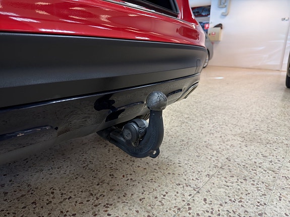 Mercedes-Benz GLA200 11 of 22