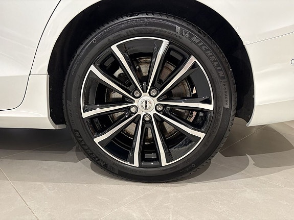 Volvo V60 10 of 12