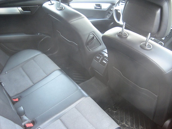 Mercedes-Benz C180 17 of 21