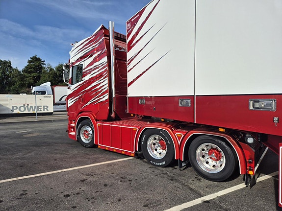 Scania S650 A6x2LB 5 of 17