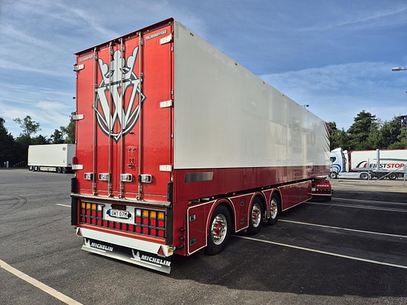 Scania S650 A6x2LB 7 of 17