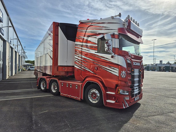 Scania S650 A6x2LB 2 of 17