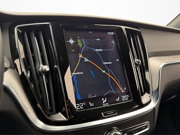 Volvo V60 15 of 29
