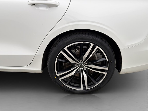 Volvo V60 27 of 29