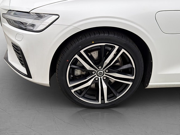 Volvo V60 26 of 29