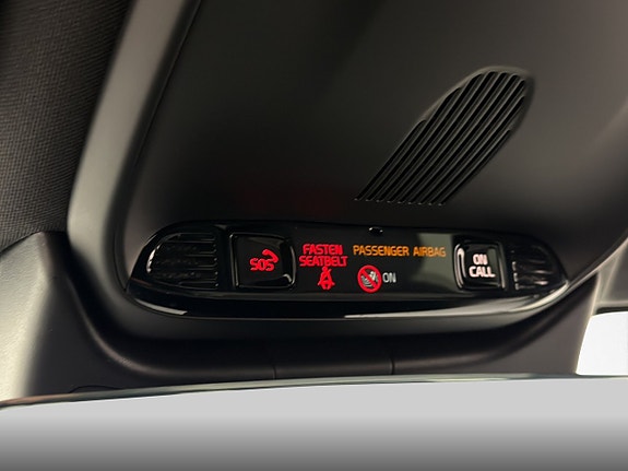 Volvo V60 25 of 29