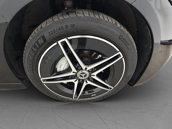 Mercedes-Benz C300 30 of 30
